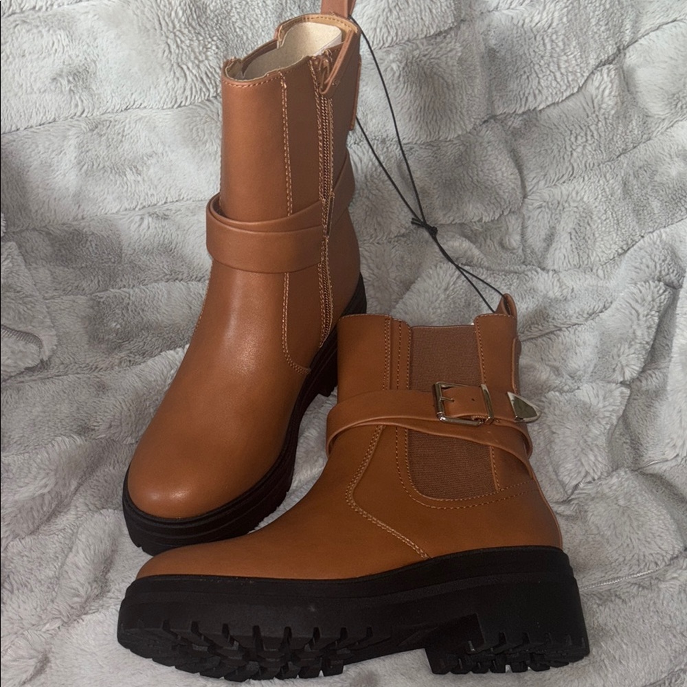 Falls Creek Tan Combat Boots with Rugged Sole